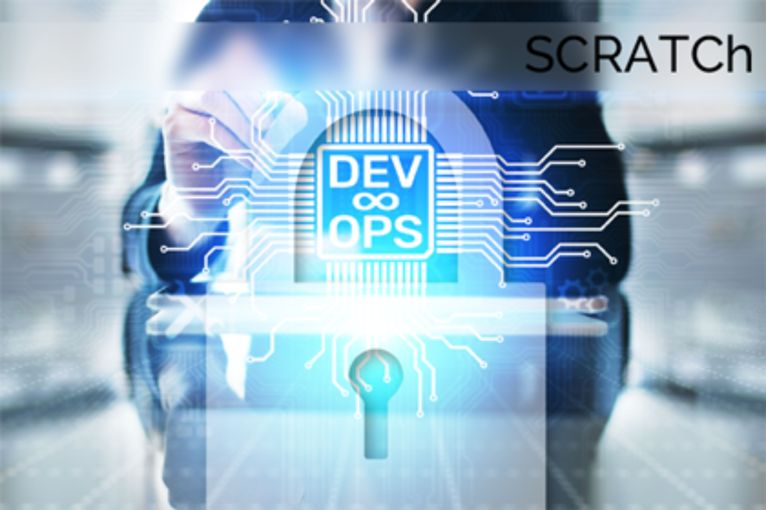 DevOps-Schloss mit Leiterbahnen und ‚SCRATCh‘-Schriftzug.